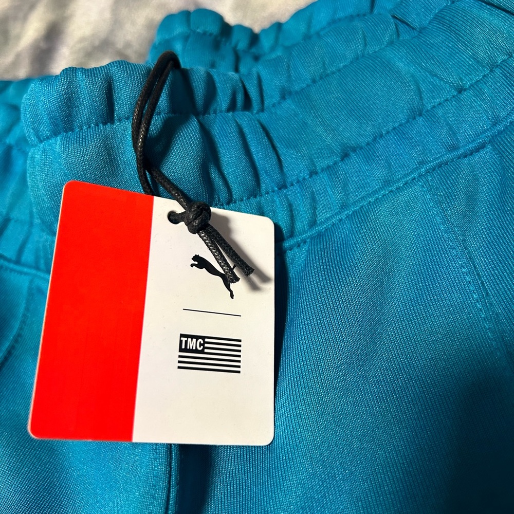 Puma shorts - Picture 4 of 9